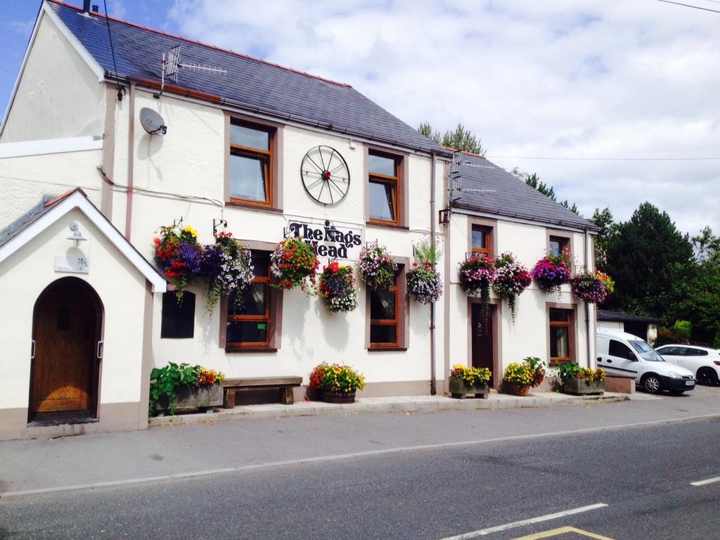 The Nags Head Tredegar Acomodação com café da manhã Nant-y-bwch Exterior foto